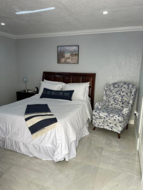 THE OCEAN PALMS SUITE